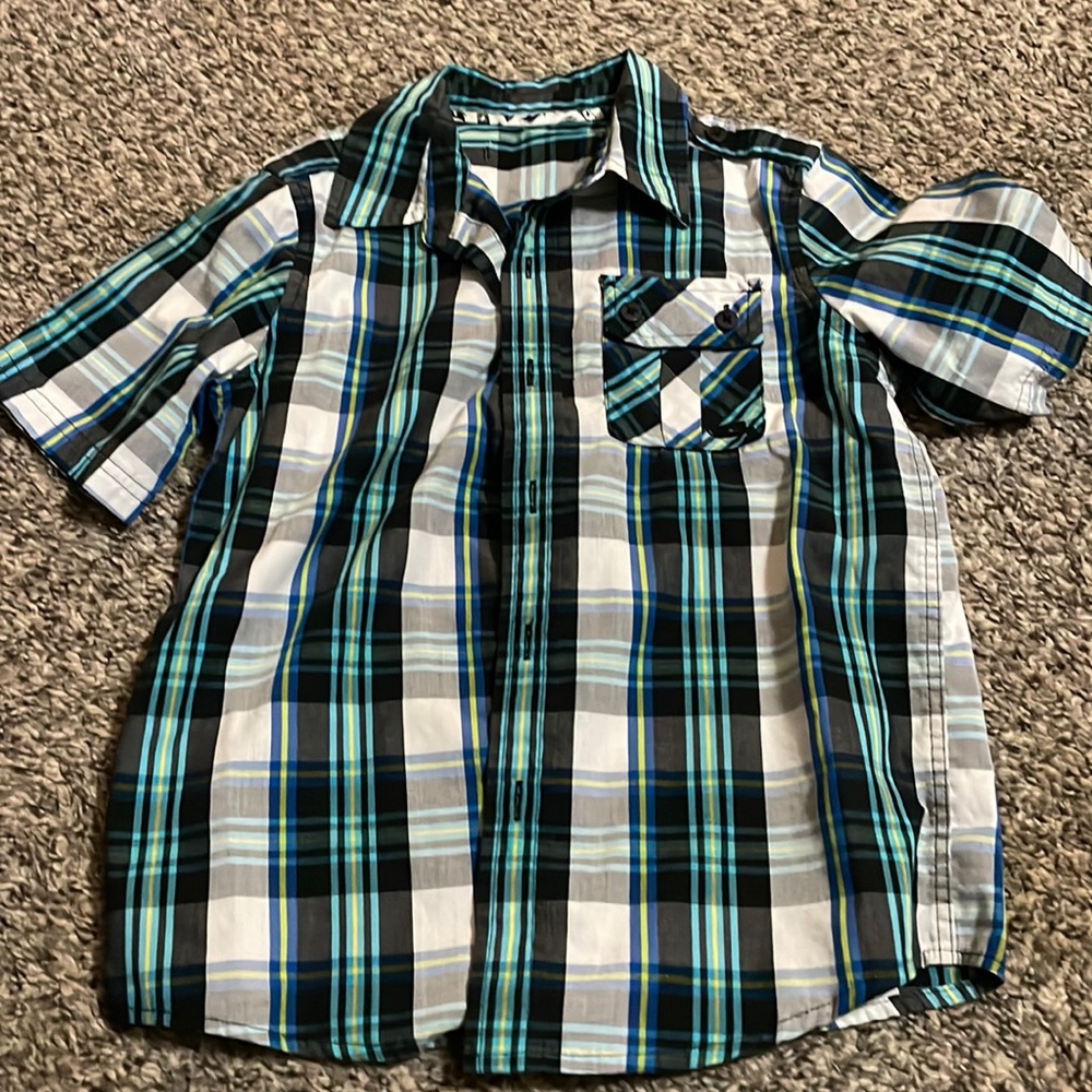 SS button down